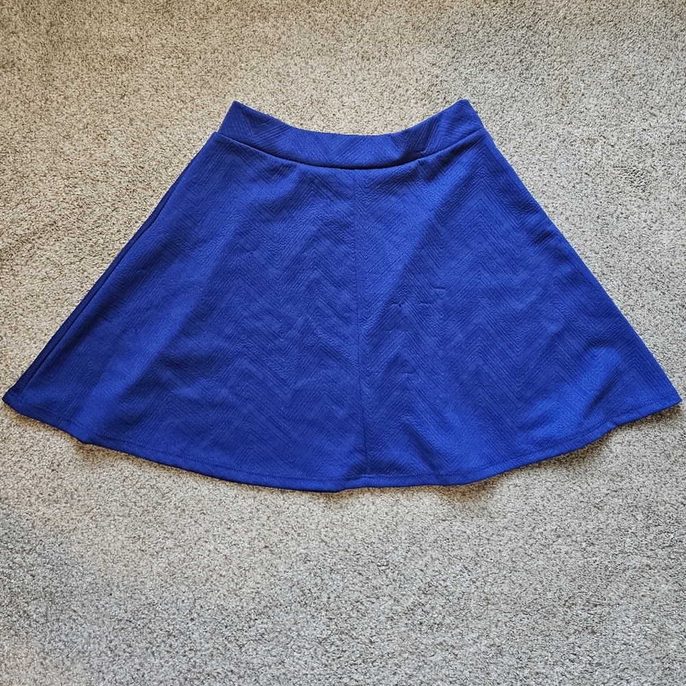 Charlotte Russe Blue Patterned Mini Circle Skirt medium